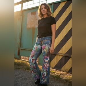 🎨👖 Hydraulic Denim Hand-Painted Jeans 👖🎨